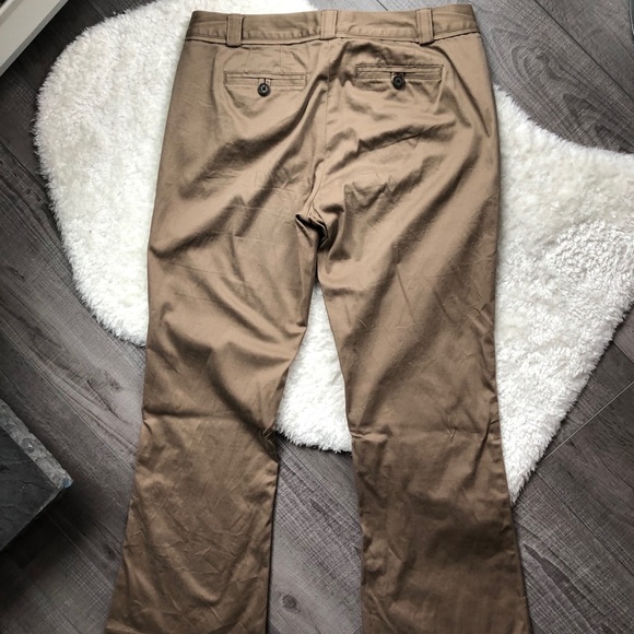 Banana Republic 6P Khaki Pants - Picture 6 of 6